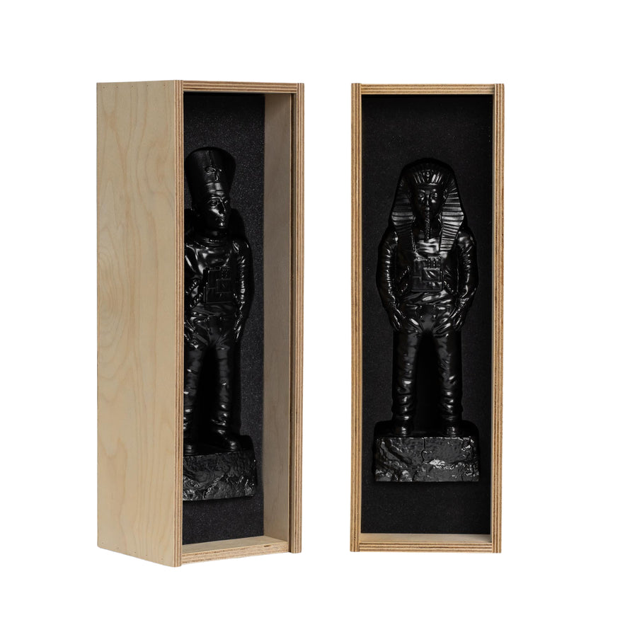 XL Ancient Astronaut Nefertiti (Graphite Black)