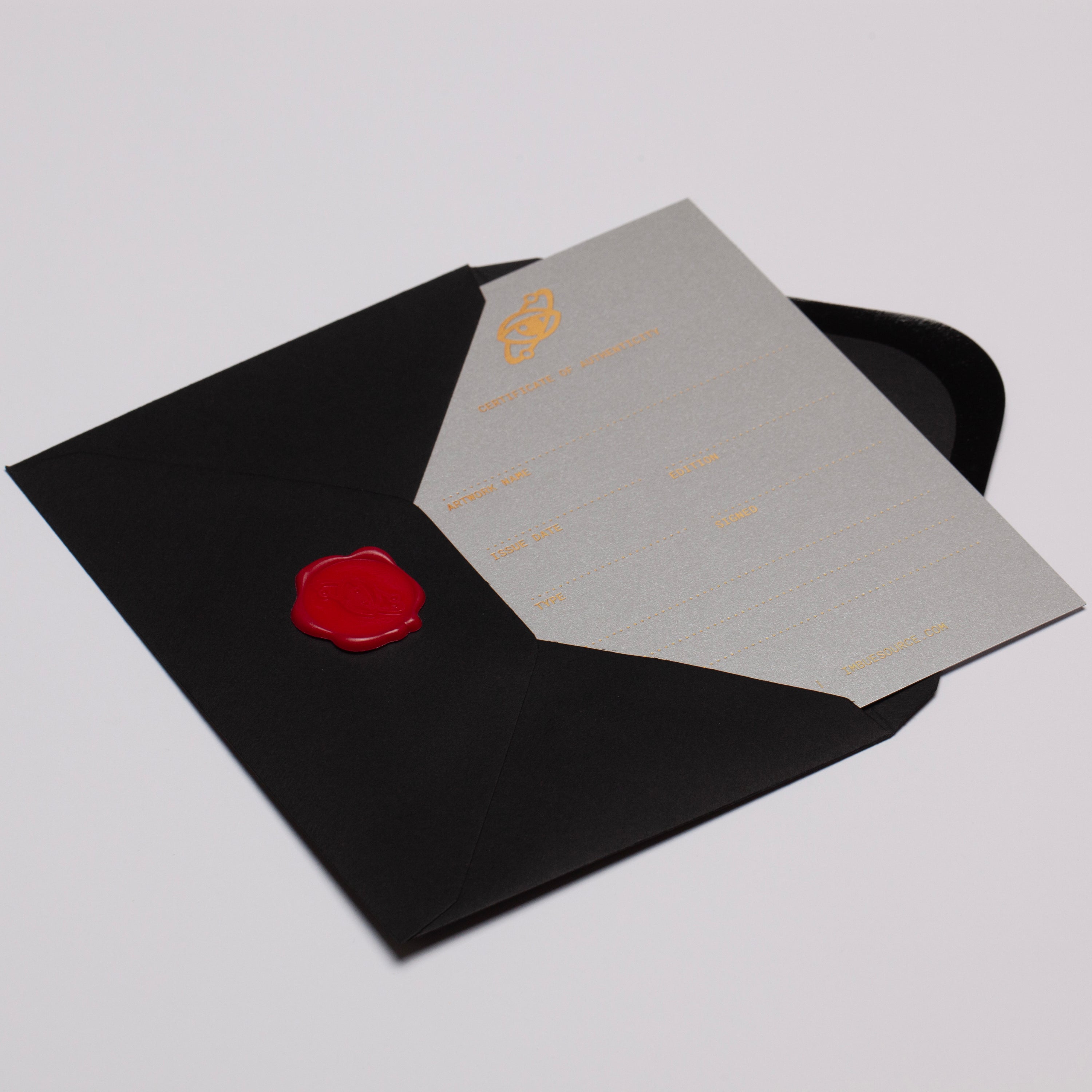 LAB:008 [Red Glitter Mary]